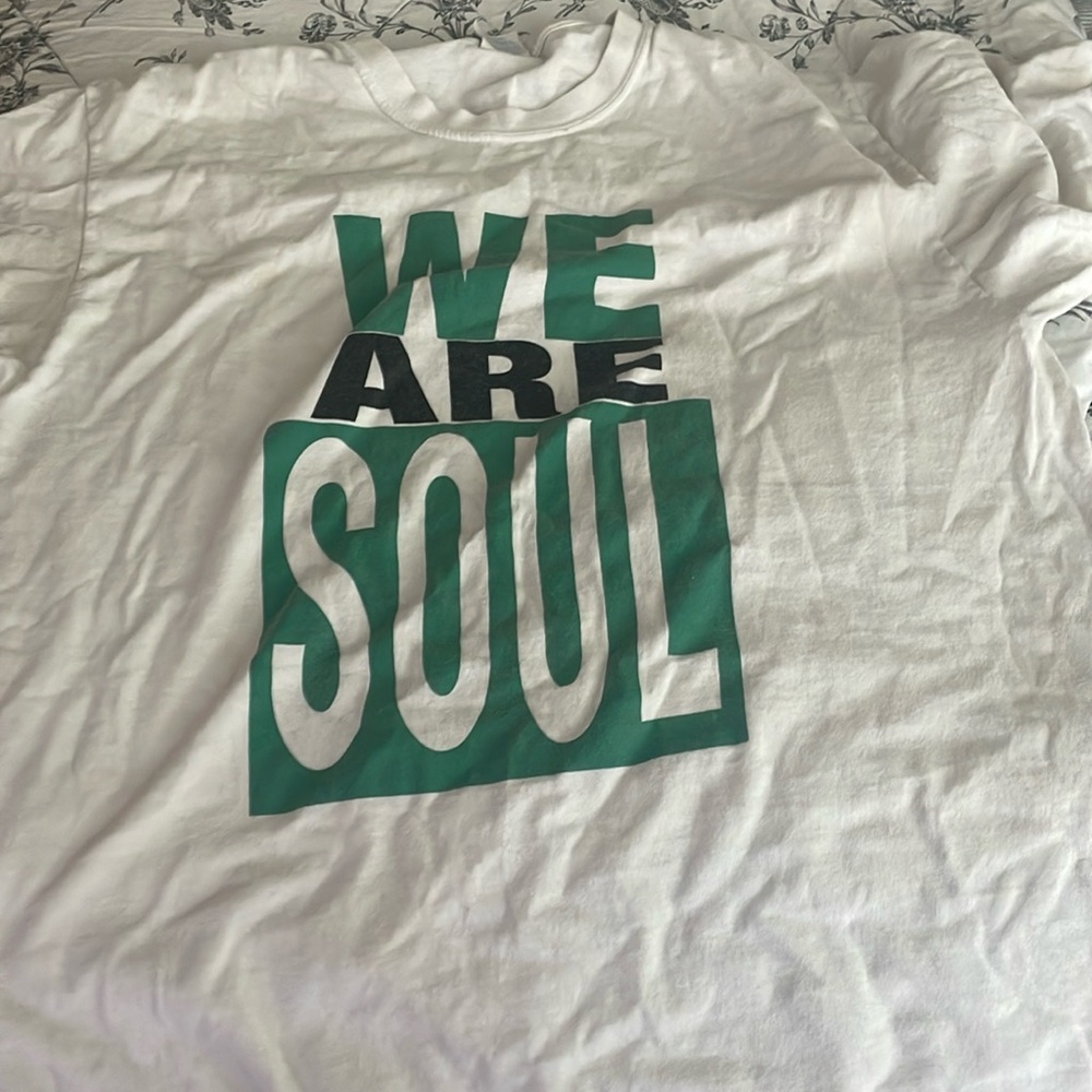tee shirt